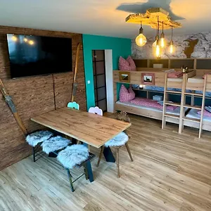 Zur Gluecklichen Gams - Mit Huettenvibes In Fuer 1-8 Gaeste Apartment